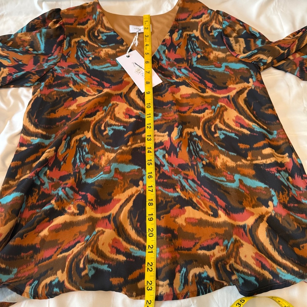 New Adrienne Psychedelic Print Ballon Sleeve Blouse Women’s Size Small V-neck - Picture 8 of 8